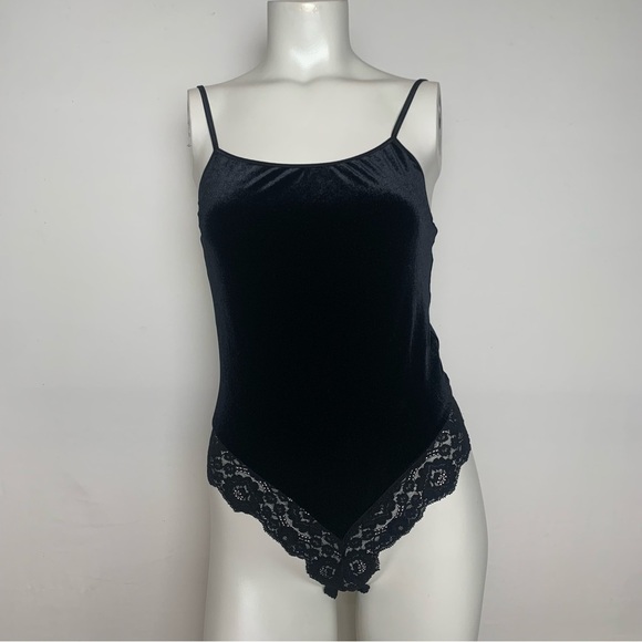 Victoria’s Secret black velvet and lace bodysuit medium - Picture 2 of 6